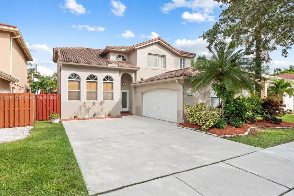 Poinciana Parc, 378 E Garden Cove Cir, Davie, Florida 33325, image 1