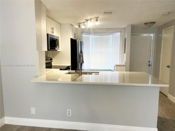 Sun Harbour Townhomes, 2605 NE 15th St #2605, Pompano Beach, Florida 33062, image 1