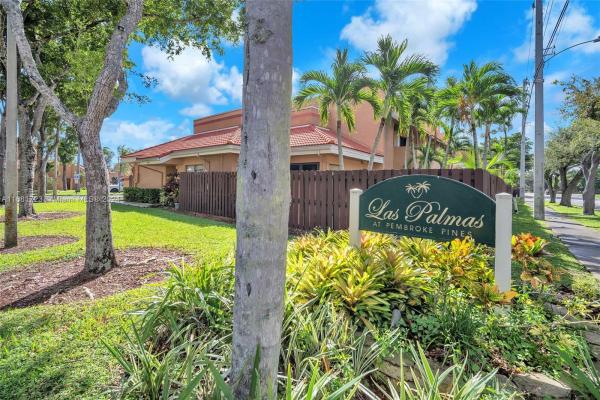 Las Palmas Townhomes At Pembroke Lakes South, 12048 S Las Palmas Dr, Pembroke Pines, Florida 33025, image 1