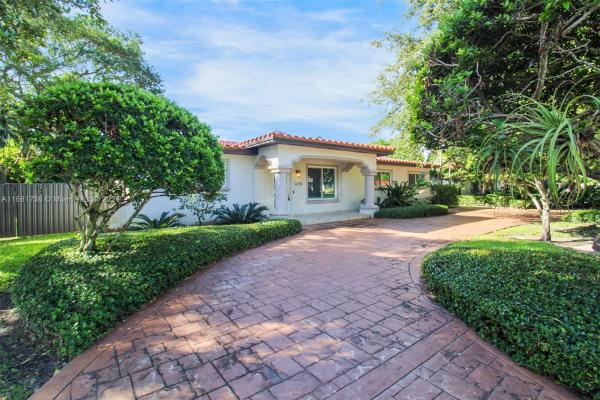 Cambridge Lawns, 6230 SW 58th St, South Miami, Florida 33143, image 1