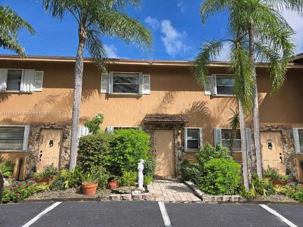Townhouse East, 450 SE 7th St #254, Dania Beach, Florida 33004, image 1