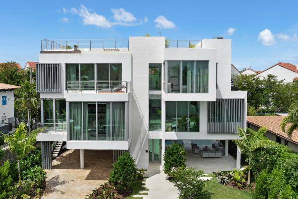 Crystal View, 3560 Crystal View Ct, Miami, Florida 33133, image 1