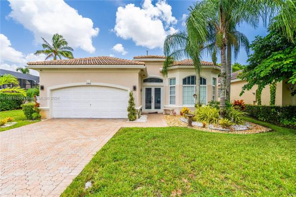 Laguna Isles, 19402 SW 68th St, Pembroke Pines, Florida 33332, image 1
