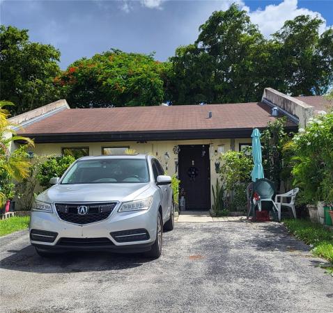 Bent Tree Center, 13938 SW 52nd Ln, Kendale Lakes, Florida 33175, image 1