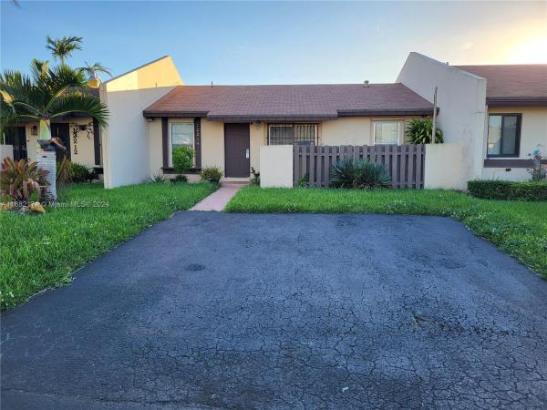 Devon Aire Villas, 12214 SW 111th Ter #12214, The Crossings, Florida 33186, image 1
