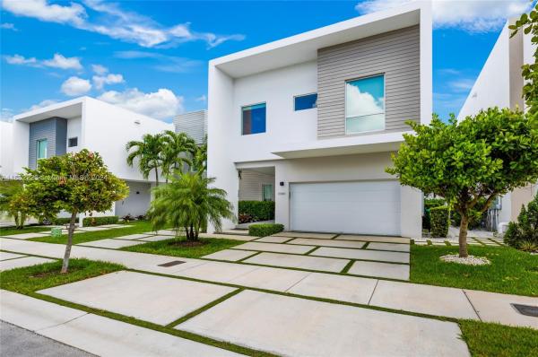 The Mansions At Doral, 10580 NW 67th Ter, Doral, Florida 33178, image 1