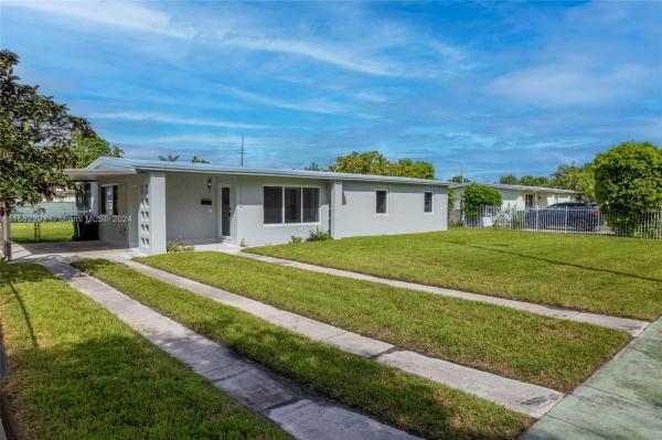 Westwood Lakes Residential, 10915 SW 56th St, Westwood Lakes, Florida 33165, image 1