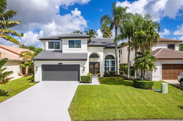 Coconut Cove At Silver Lakes, 18203 SW 3rd St, Pembroke Pines, Florida 33029, image 1