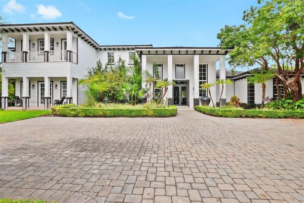 Town & Ranch Estates, 5901 Rolling Road Dr, Pinecrest, Florida 33156, image 1