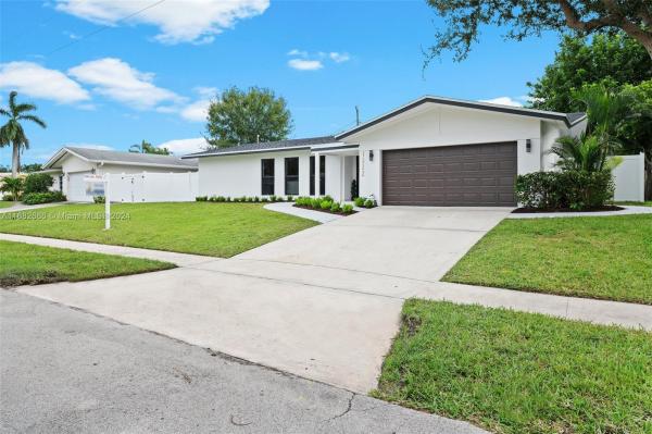 Boca Raton Square, 1322 SW 9th St, Boca Raton, Florida 33486, image 3