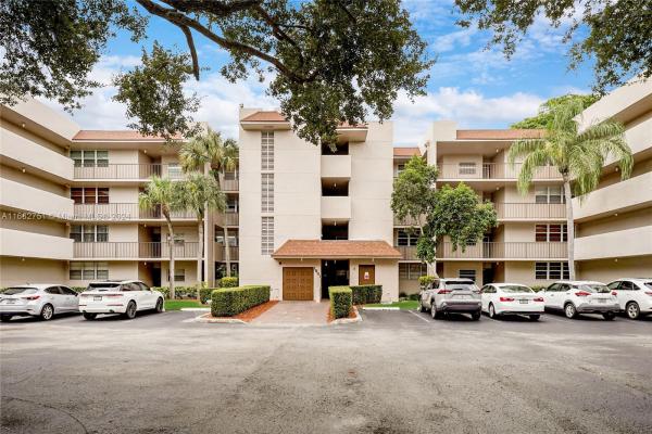 Sabal Palm Of Pine Island Ridge, 1931 Sabal Palm Dr #402, Davie, Florida 33324, image 1
