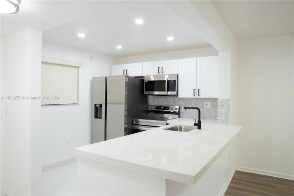 Gardens Of Kendall, 10975 SW 107th St #118, Kendall, Florida 33176, image 1