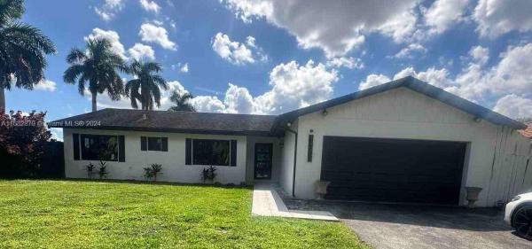 Bent Tree West, 14006 SW 48th Ter, Kendale Lakes, Florida 33175, image 1