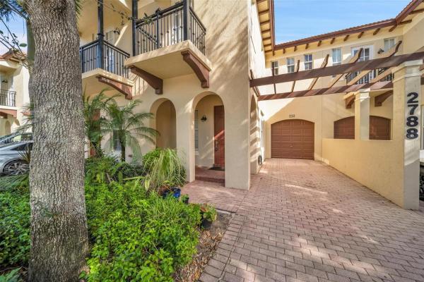 Ventura Greens At Emerald Dunes, 2788 Eagle Rock Cir #605, West Palm Beach, Florida 33411, image 1