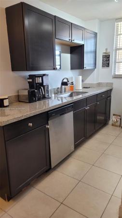 Telstar, 1811 Jefferson St #609, Hollywood, Florida 33020, image 1