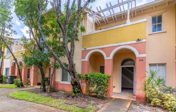 Santa Catalina Townhomes, 606 W Santa Catalina Cir #606, North Lauderdale, Florida 33068, image 1