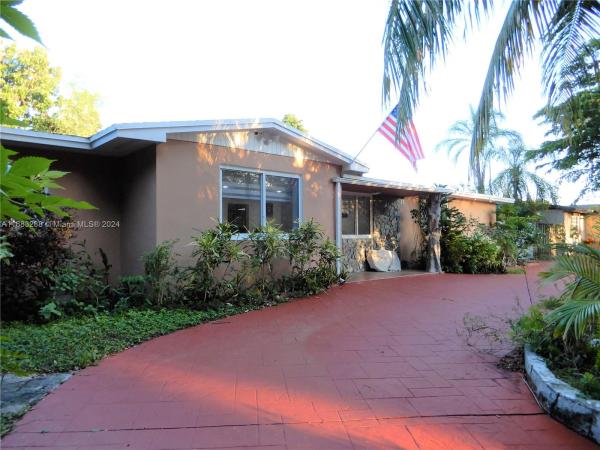 Cutler Ridge Pines, 19901 SW 92nd Ave, Cutler Bay, Florida 33157, image 1