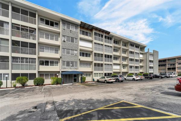 Gulfstream Garden, 330 SE 2nd St #303F, Hallandale Beach, Florida 33009, image 1