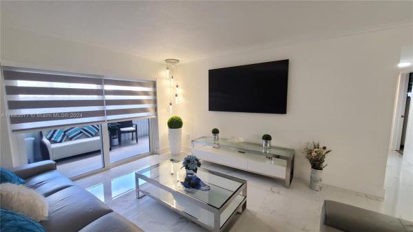 Los Suenos, 6095 W 18th Ave #S105, Hialeah, Florida 33012, image 1