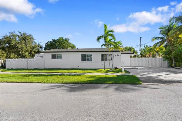 Richmond Heights Residential, 11460 Douglas Dr, Richmond Heights, Florida 33176, image 1