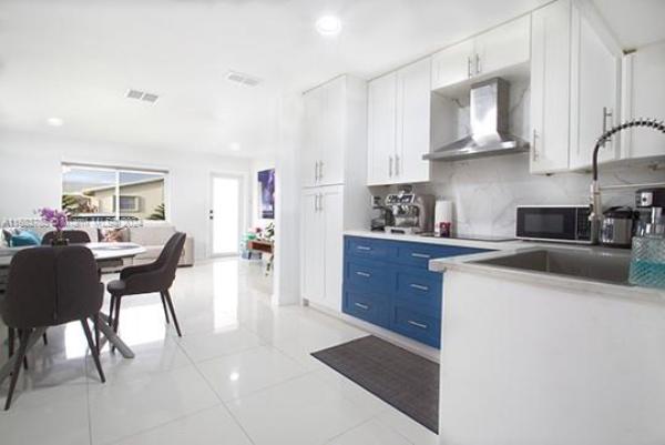 Tamarac Lakes South, 2506 NW 48th St, Tamarac, Florida 33309, image 1