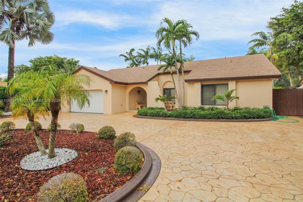 Lakes Of The Meadow, 5434 SW 151st Pl, Kendall West, Florida 33185, image 1