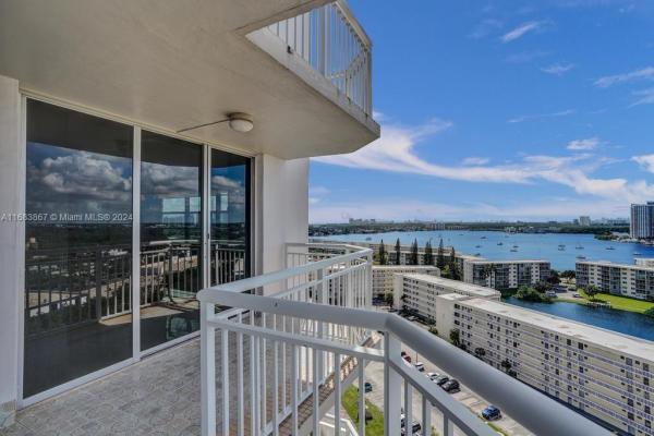 Del Prado, 18011 Biscayne Blvd #1705, Aventura, Florida 33160, image 1