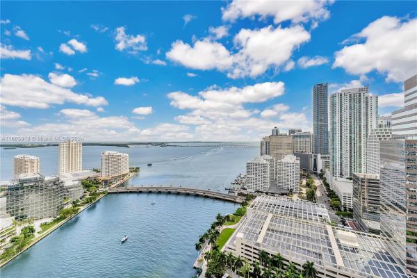 Icon Brickell Tower 2, 495 Brickell Ave #3105, Miami, Florida 33131, image 1