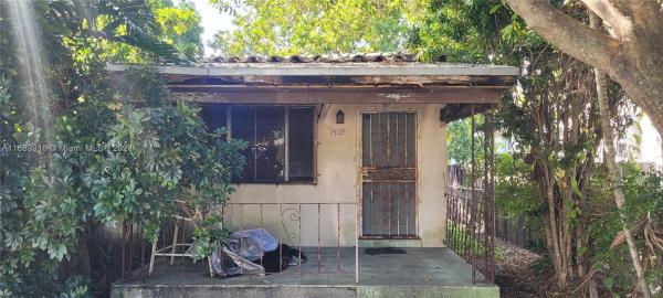 Floral Heights, 1928 NW 58th St, Brownsville, Florida 33142, image 1