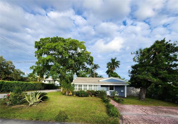 Viniks, 900 SW 10th Ter, Fort Lauderdale, Florida 33315, image 1