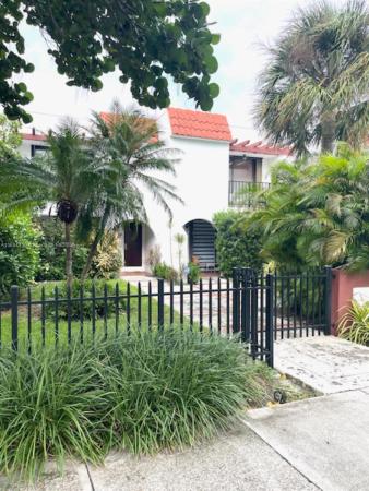 Grapetree Townhouses Of Key Biscayne, 265 Grapetree Dr #108, Key Biscayne, Florida 33149, image 1