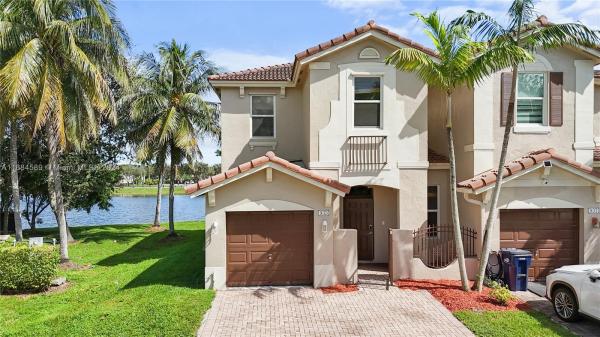 933 SW 154th Ct, Unincorporated Dade County, Florida 33194, image 3