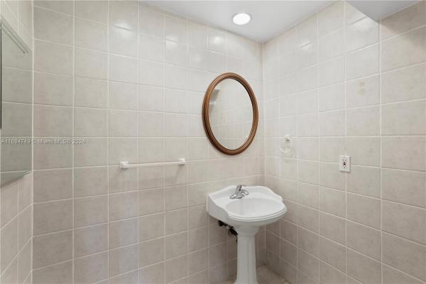 Villa Capri, 1205 Mariposa Ave #322, Coral Gables, Florida 33146, image 1