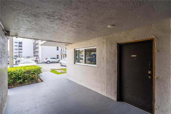 Vista Del Lago, 9911 W Okeechobee Rd #1-104, Hialeah Gardens, Florida 33016, image 1