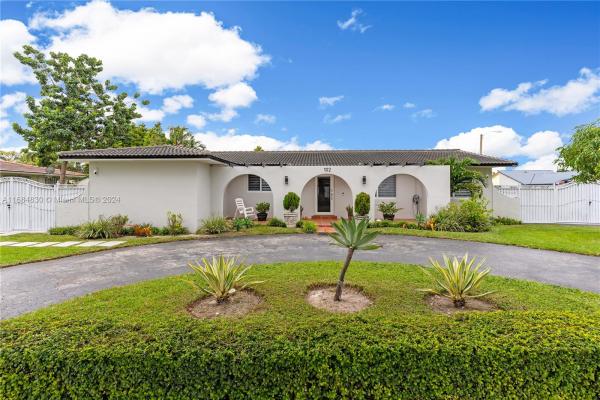 West Garden, 102 SW 102nd Ave, Sweetwater, Florida 33174, image 1