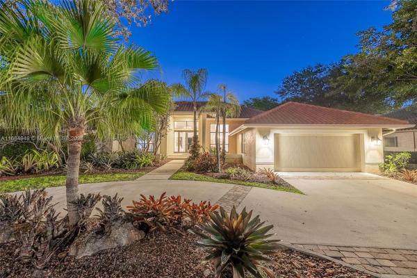 Tequesta At Country Isles, 1285 Manor Ct, Weston, Florida 33326, image 1