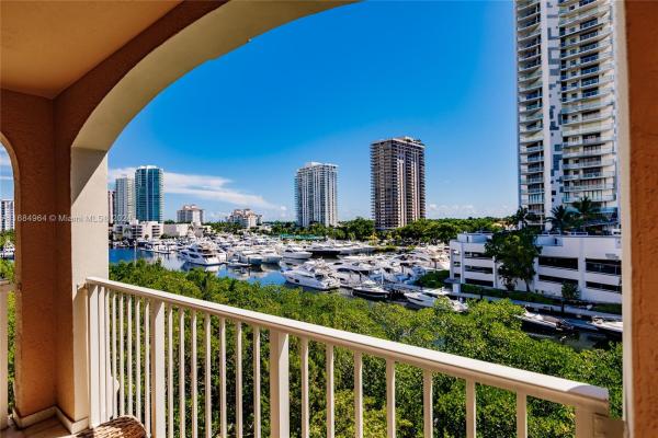 The Yacht Club At Aventura, 19601 E Country Club Dr #7608, Aventura, Florida 33180, image 1
