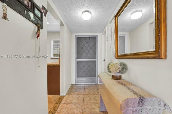 Gulfstream Garden, 410 SE 2nd St #220, Hallandale Beach, Florida 33009, image 3