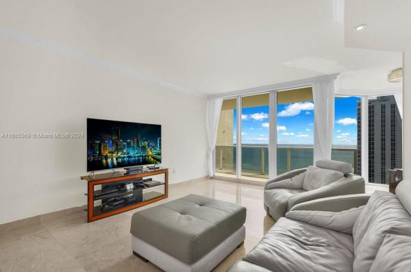 Ocean One, 19333 Collins Ave #2009, Sunny Isles Beach, Florida 33160, image 1