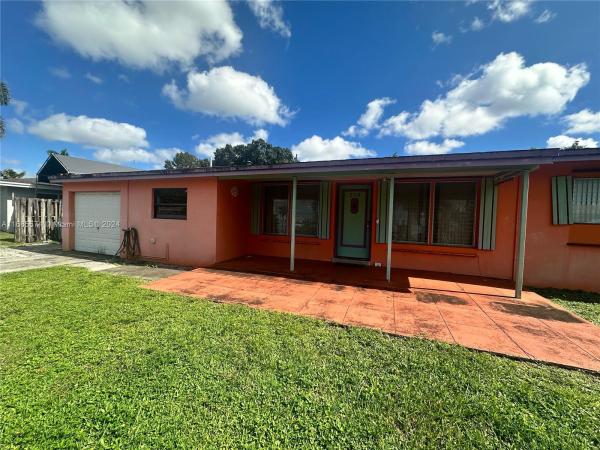 Lauderdale Golf Estates, 818 Fairway Dr, Plantation, Florida 33317, image 1