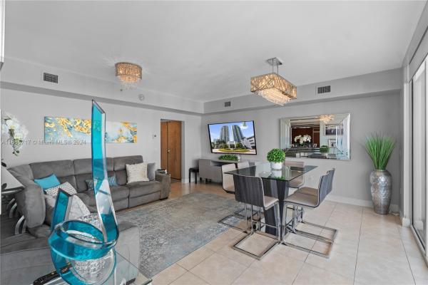 The Parc At Turnberry Isle, 19400 Turnberry Way #1132, Aventura, Florida 33180, image 3