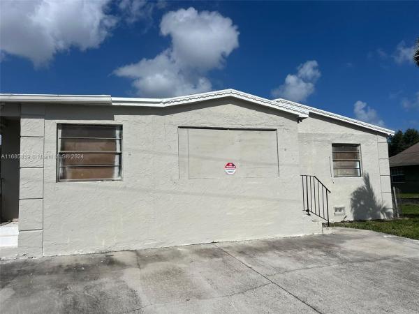 Acrehome Park, 1408 W 33rd St, Riviera Beach, Florida 33404, image 1