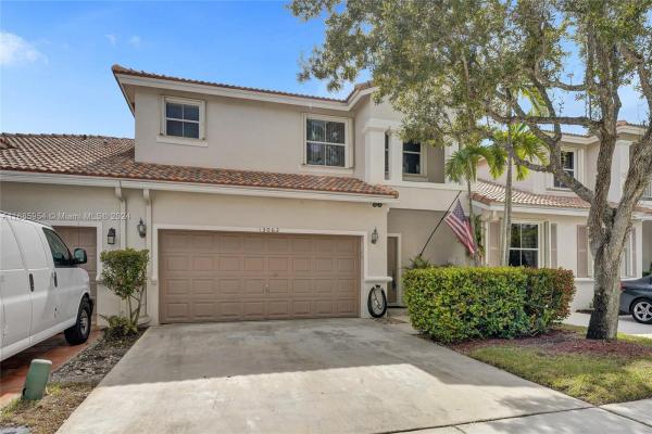 Lowells Landing, 13062 NW 8th St, Pembroke Pines, Florida 33028, image 1