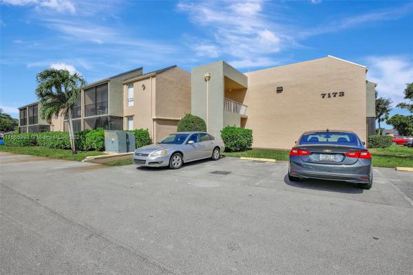 Country Pines, 7173 Orange Dr #115B, Davie, Florida 33314, image 1