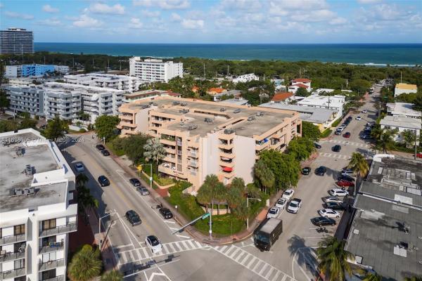 Abbott Gardens, 8101 Byron Ave #501, Miami Beach, Florida 33141, image 1