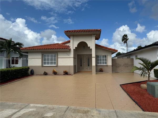 El Prado Country Club, 3127 W 69th Pl, Hialeah, Florida 33018, image 1