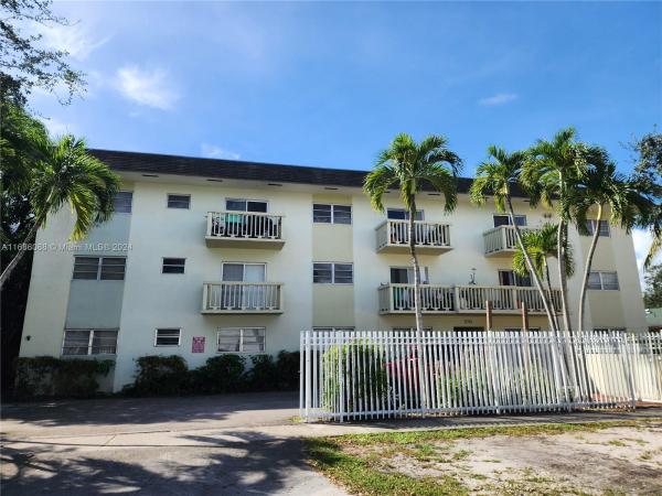 770, 770 NE 128th St #102, North Miami, Florida 33161, image 1
