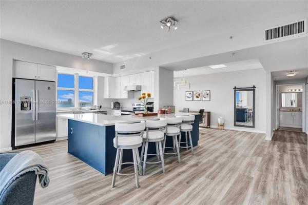 360, 7900 Harbor Island Dr #1113, North Bay Village, Florida 33141, image 1