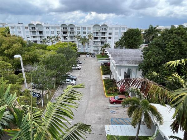 Montecarlo, 496 NW 165th St Rd #D-612, Golden Glades, Florida 33169, image 1