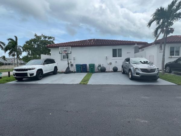 Saga Bay Townhomes, 20715 SW 81st Ct, Cutler Bay, Florida 33189, image 1